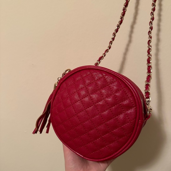 Round red crossbody bag - Picture 3 of 4